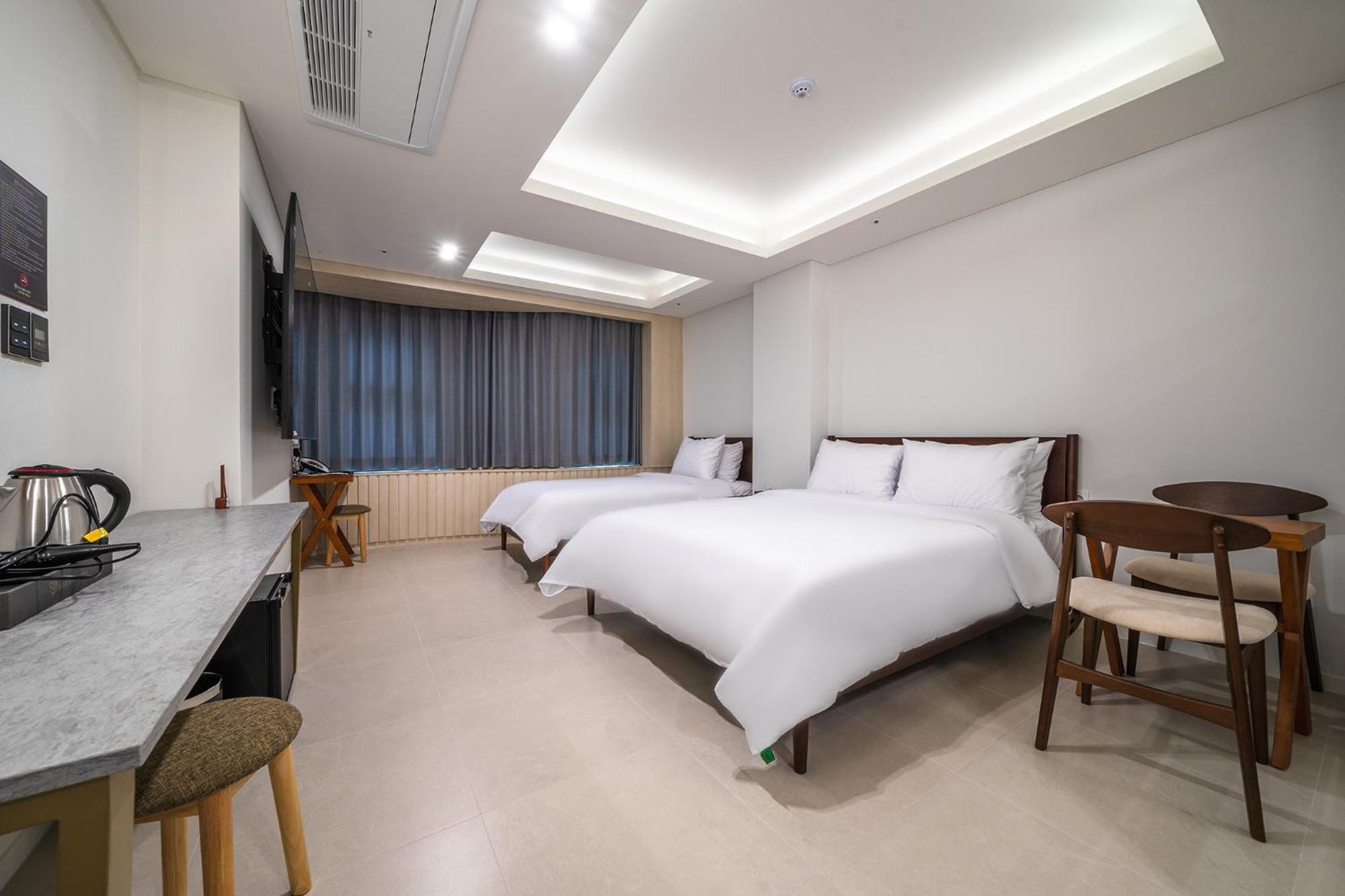 Bluebird Hotel Incheon Extérieur photo