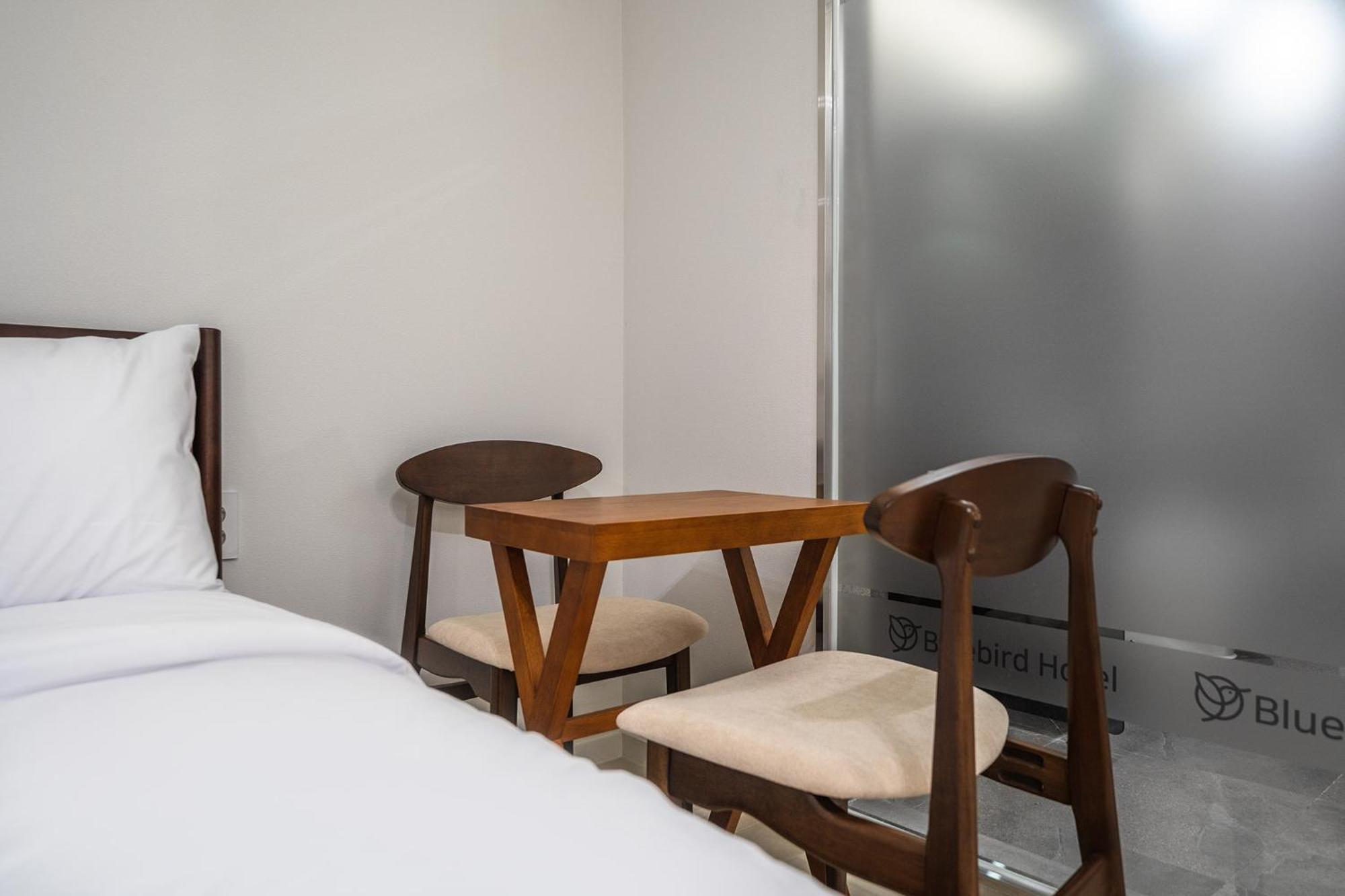 Bluebird Hotel Incheon Extérieur photo