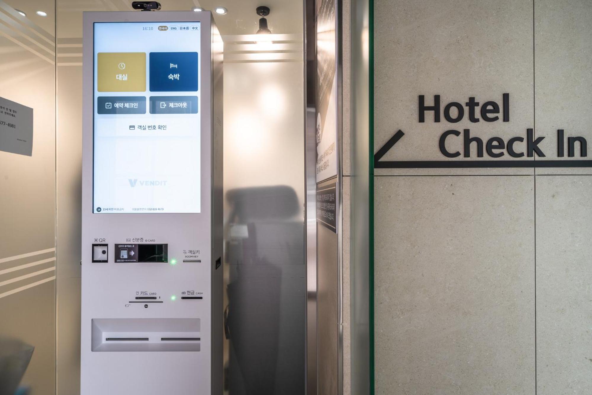 Bluebird Hotel Incheon Extérieur photo