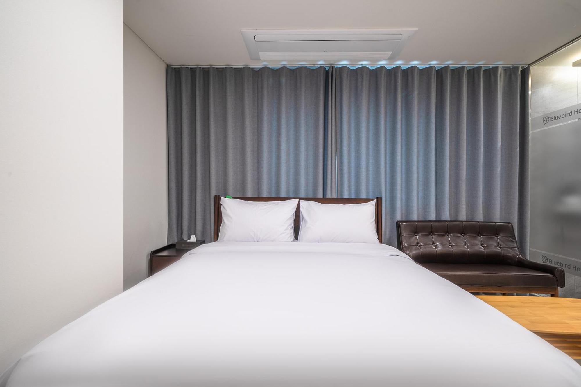 Bluebird Hotel Incheon Extérieur photo