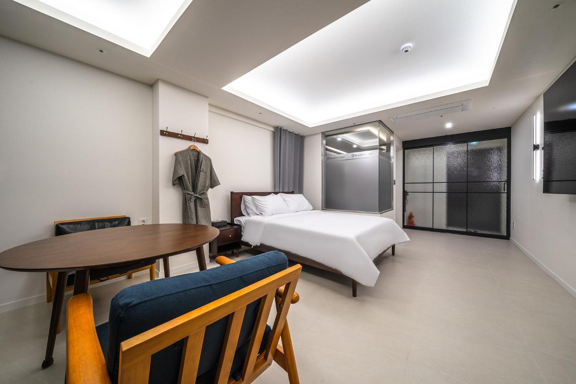 Bluebird Hotel Incheon Extérieur photo