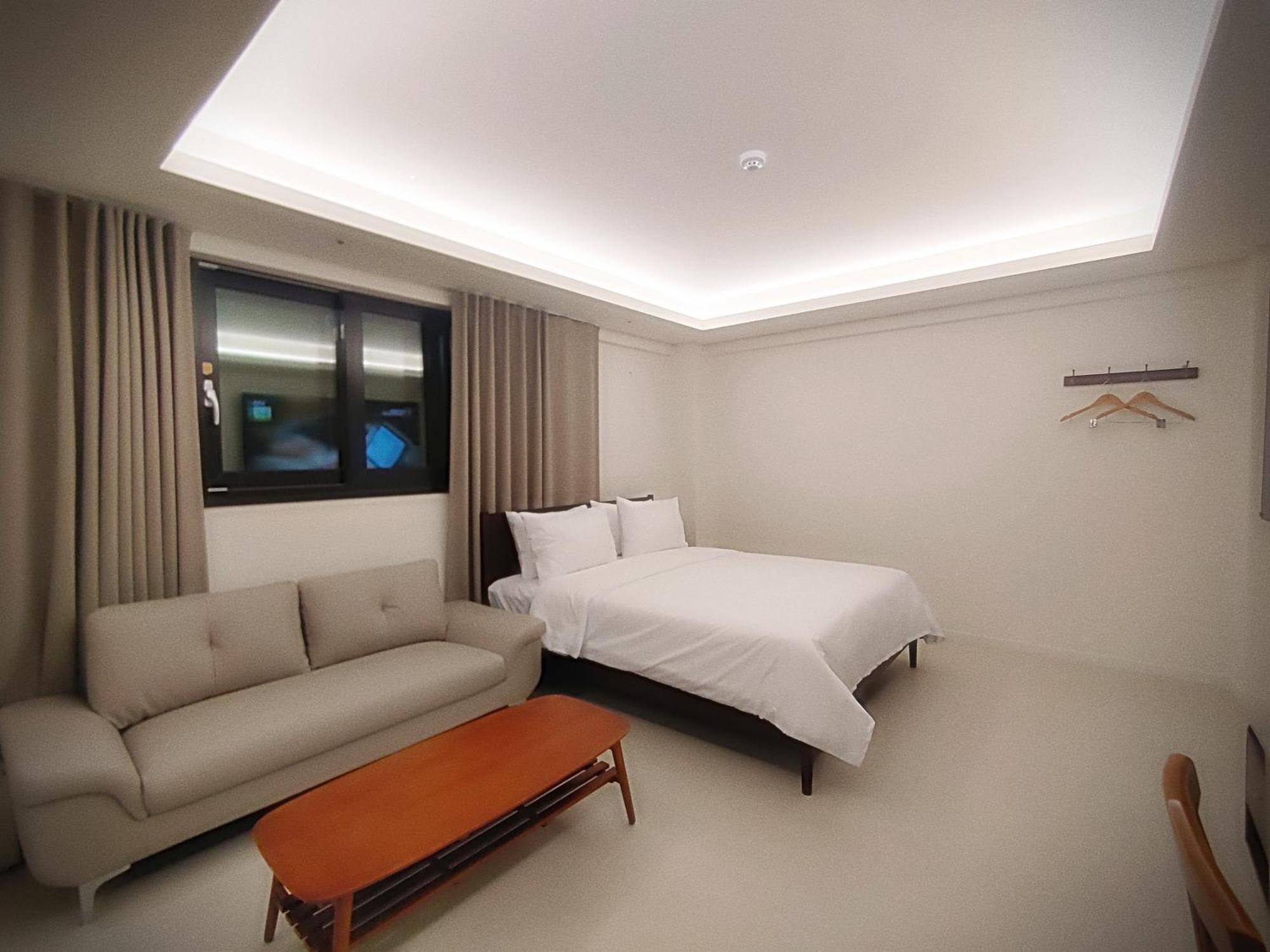 Bluebird Hotel Incheon Extérieur photo
